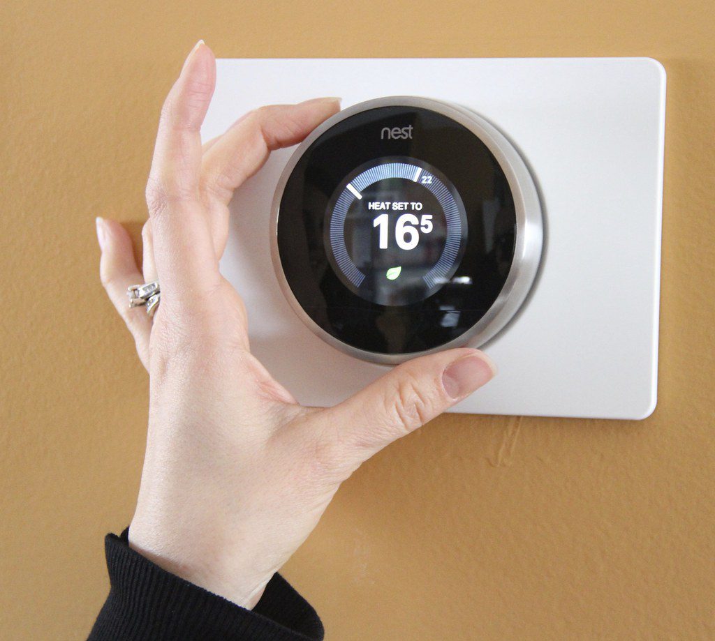 Professional thermostat installation in Dubai